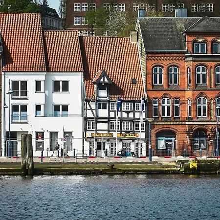 Fewo1846 - Im Seglerhaus - Familienfreundliche Altbauwohnung Mit 2 Schlafzimmern Und Hafenblick Lejlighed Flensborg